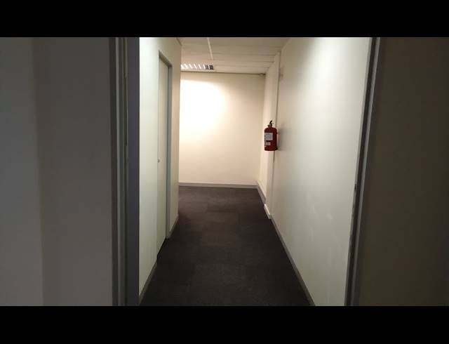 120M² OFFICE TO LET IN RIVERHORSE VALLEY